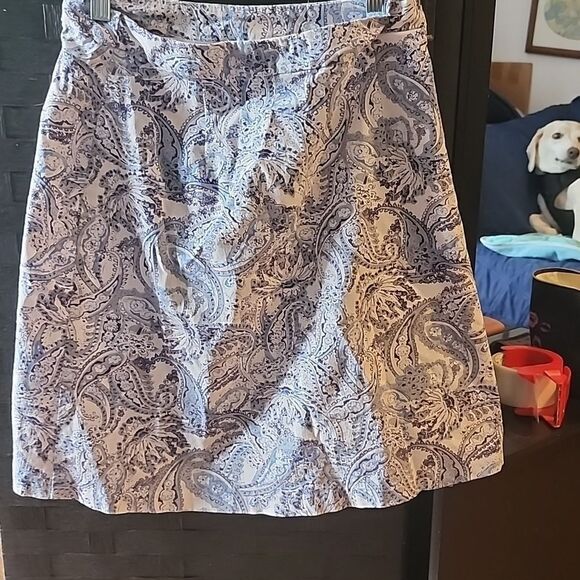 Margaret M Blue and White Paisley A-Line Skirt Size XS - Picture 3 of 4